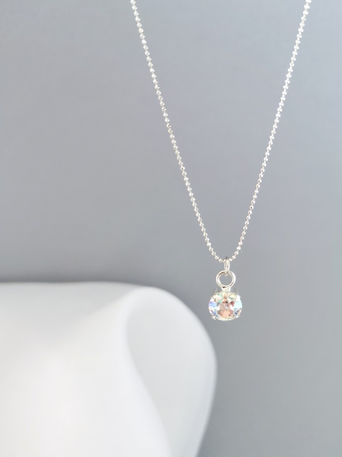 Minimalistiniai auskarai - Kristalų akutės - Crystal shimmer - Silver 