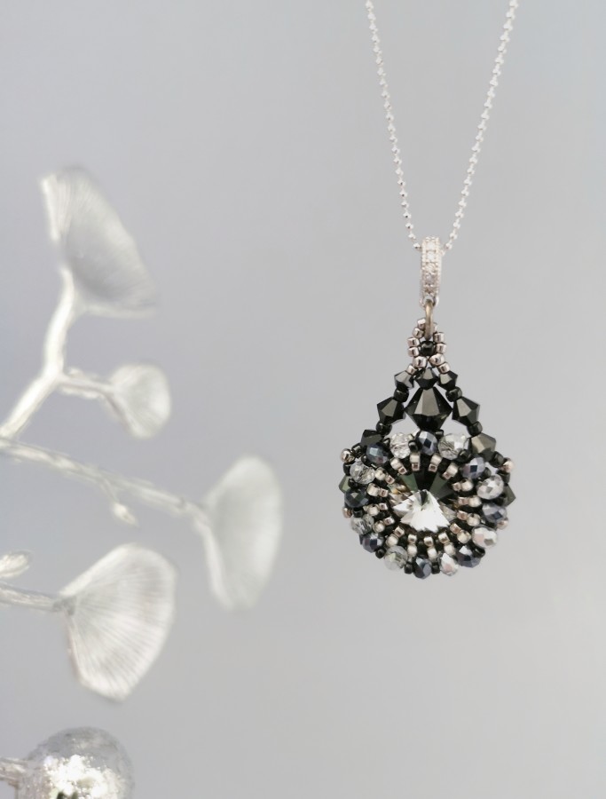 Pakabukas su grandinėle - DIANA - Black - Silver Night 