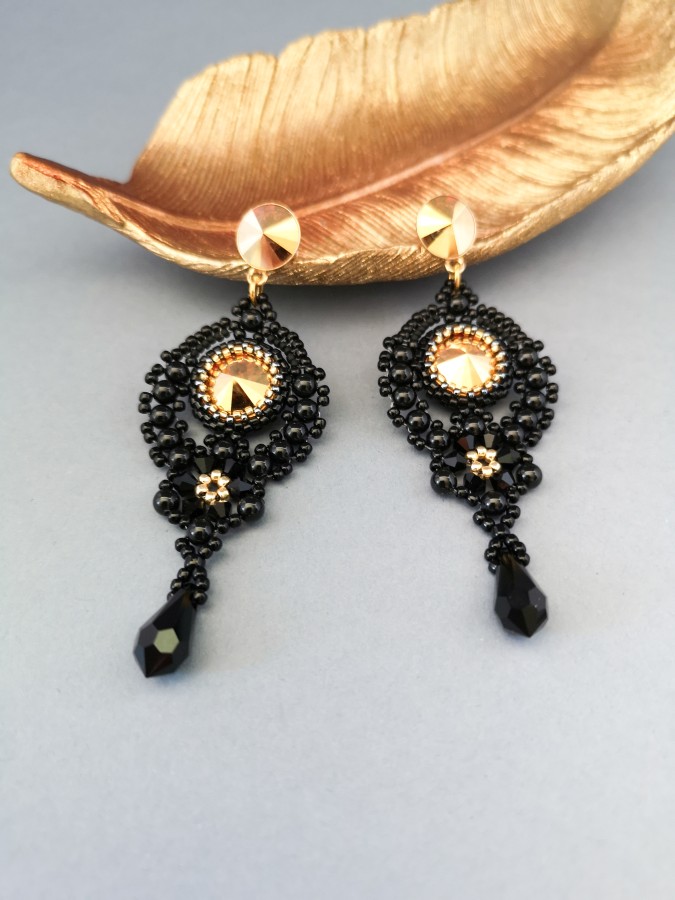 Auskarai - Flamenco - Black - Dorado gold crystals 