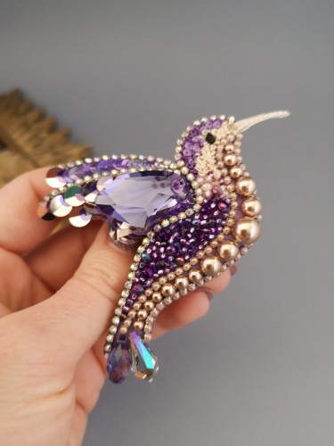 Sagė - Kolibris - Tanzanite crystals - Cream 